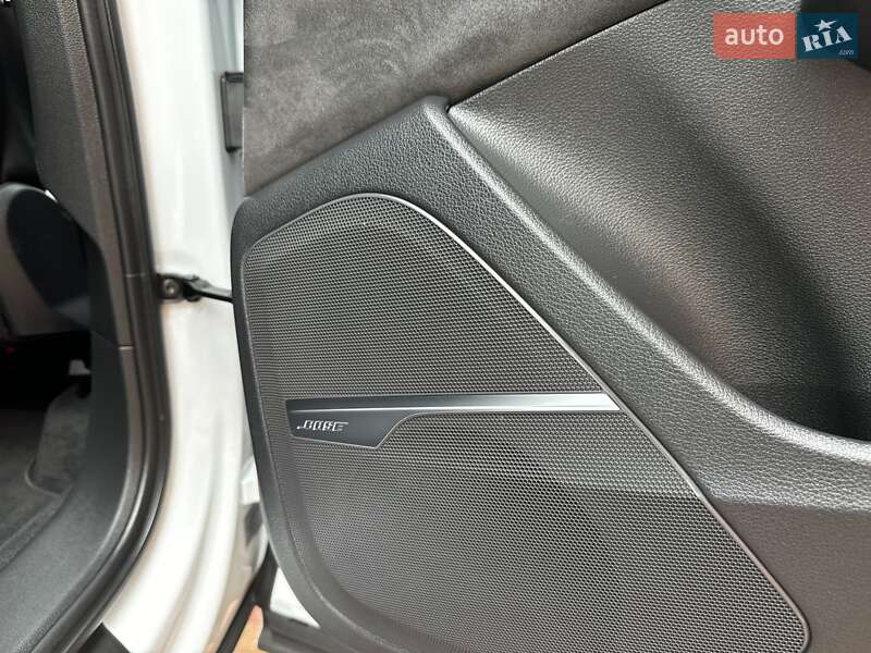 Внедорожник / Кроссовер Audi Q7 2020 в Киеве