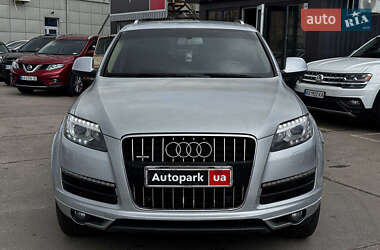 Внедорожник / Кроссовер Audi Q7 2010 в 