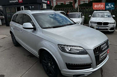 Внедорожник / Кроссовер Audi Q7 2010 в 