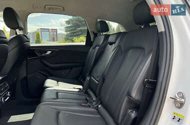 Внедорожник / Кроссовер Audi Q7 2017 в 