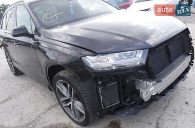 Внедорожник / Кроссовер Audi Q7 2018 в 