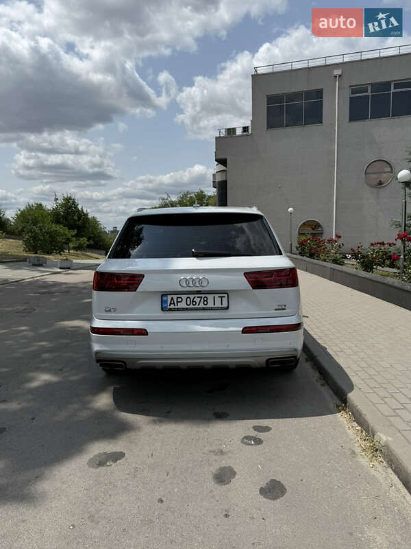 Внедорожник / Кроссовер Audi Q7 2016 в Запорожье