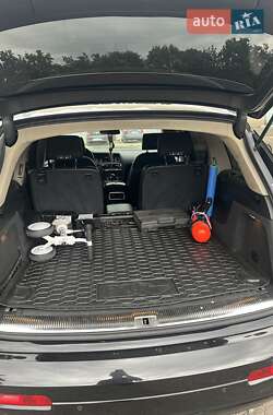 Позашляховик / Кросовер Audi Q7 2007 в 