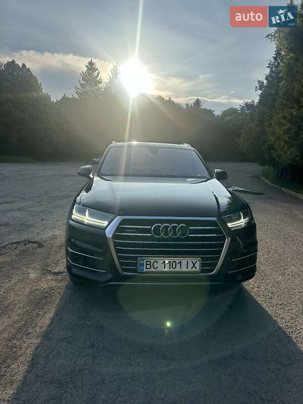 Внедорожник / Кроссовер Audi Q7 2017 в Львове