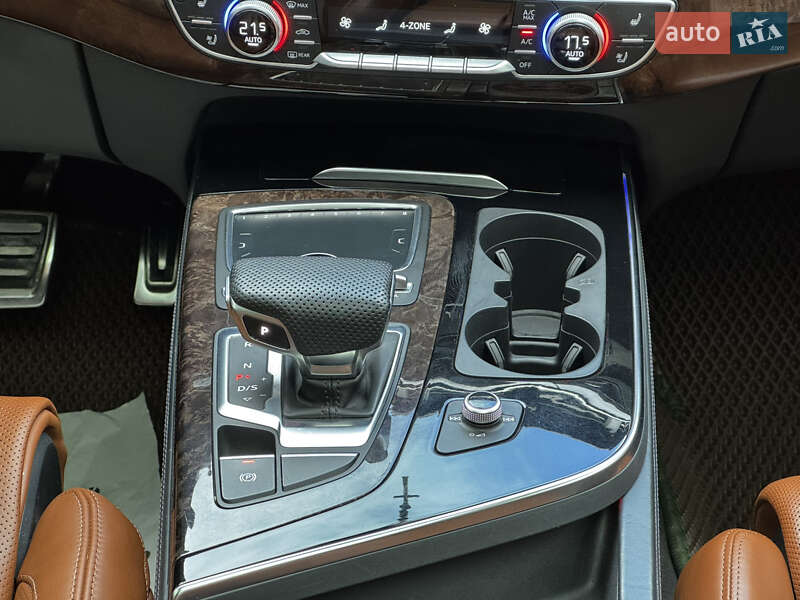 Внедорожник / Кроссовер Audi Q7 2016 в Львове