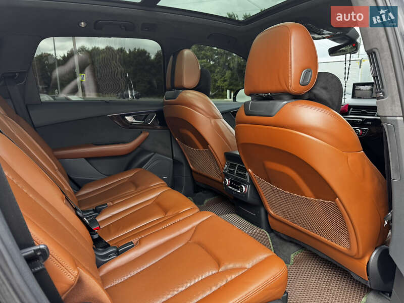 Внедорожник / Кроссовер Audi Q7 2016 в Львове