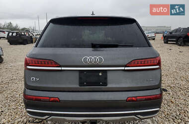 Позашляховик / Кросовер Audi Q7 2020 в 