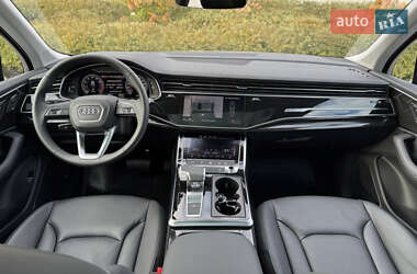 Внедорожник / Кроссовер Audi Q7 2022 в 