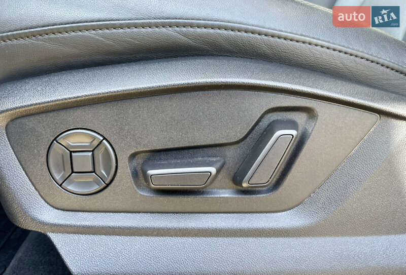 Позашляховик / Кросовер Audi Q7 2022 в Києві