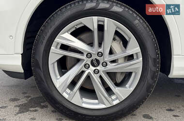 Внедорожник / Кроссовер Audi Q7 2022 в 