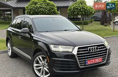 Внедорожник / Кроссовер Audi Q7 2017 в 