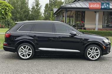 Внедорожник / Кроссовер Audi Q7 2017 в 