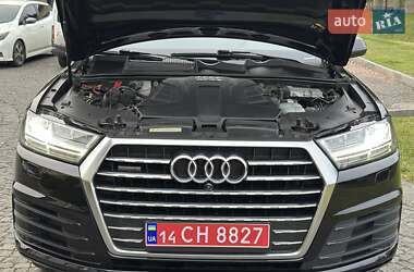 Внедорожник / Кроссовер Audi Q7 2017 в 