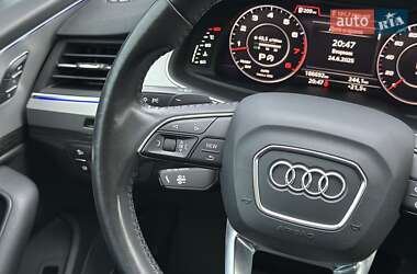 Внедорожник / Кроссовер Audi Q7 2017 в 