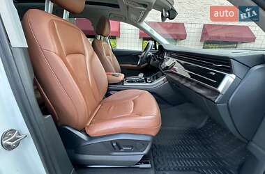 Внедорожник / Кроссовер Audi Q7 2020 в 