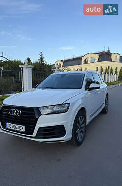 Позашляховик / Кросовер Audi Q7 2017 в 