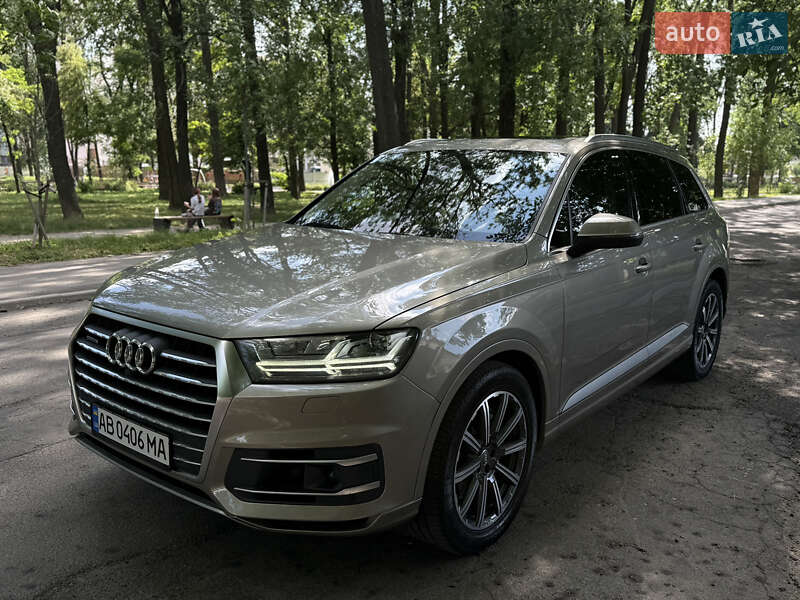 Внедорожник / Кроссовер Audi Q7 2016 в Виннице