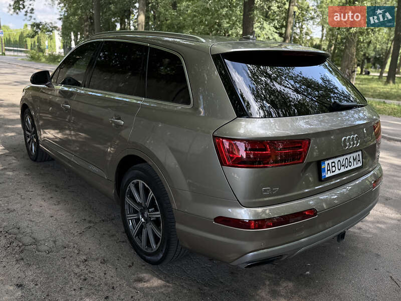 Внедорожник / Кроссовер Audi Q7 2016 в Виннице