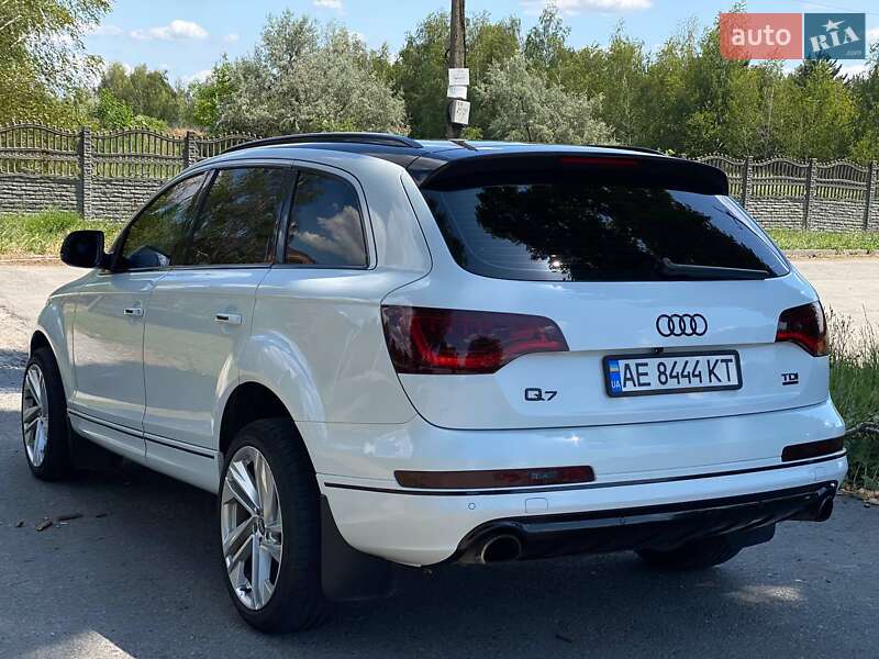 Внедорожник / Кроссовер Audi Q7 2013 в Днепре