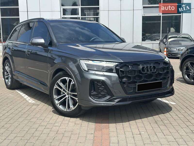 Внедорожник / Кроссовер Audi Q7 2024 в 