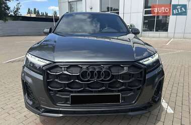Внедорожник / Кроссовер Audi Q7 2024 в 