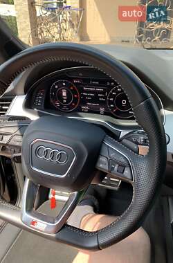 Внедорожник / Кроссовер Audi Q7 2016 в 