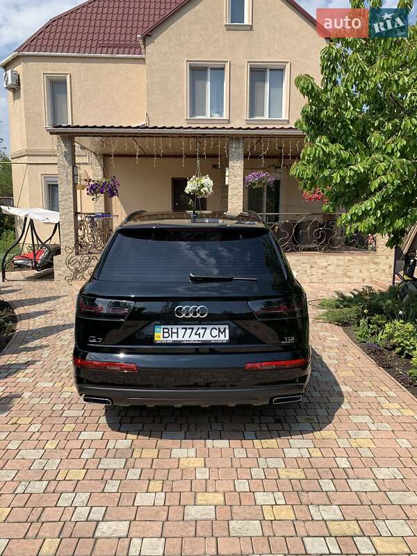 Внедорожник / Кроссовер Audi Q7 2016 в Одессе