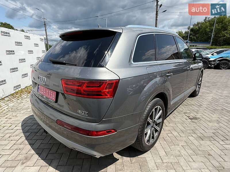 Внедорожник / Кроссовер Audi Q7 2017 в Луцке