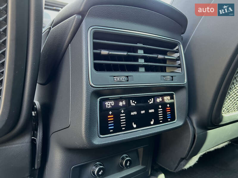 Внедорожник / Кроссовер Audi Q7 2022 в Львове