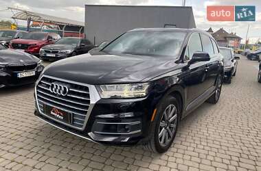 Внедорожник / Кроссовер Audi Q7 2018 в 