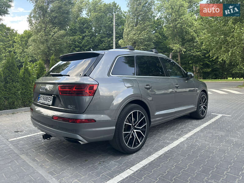 Внедорожник / Кроссовер Audi Q7 2016 в Хмельницком