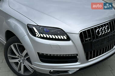 Внедорожник / Кроссовер Audi Q7 2015 в 