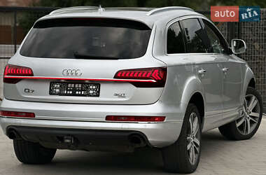 Внедорожник / Кроссовер Audi Q7 2015 в 