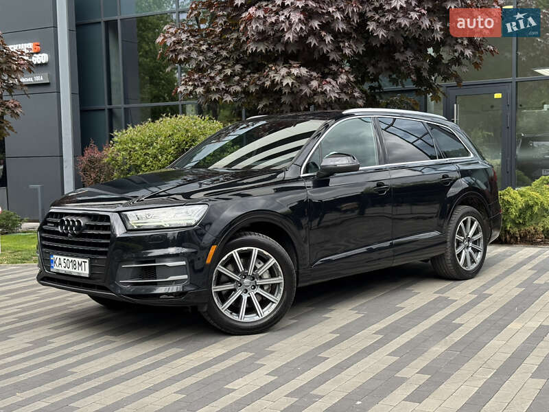 Внедорожник / Кроссовер Audi Q7 2018 в Киеве