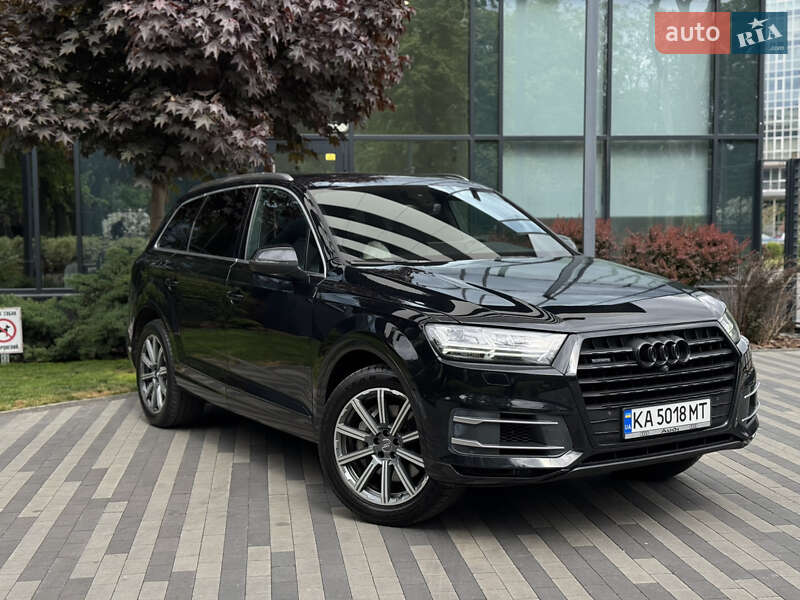 Внедорожник / Кроссовер Audi Q7 2018 в Киеве