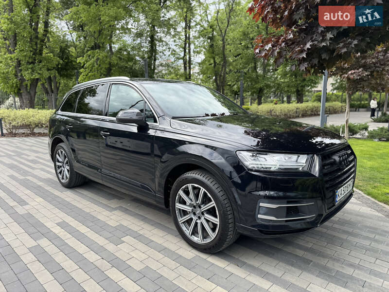 Внедорожник / Кроссовер Audi Q7 2018 в Киеве