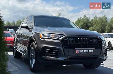 Внедорожник / Кроссовер Audi Q7 2022 в 