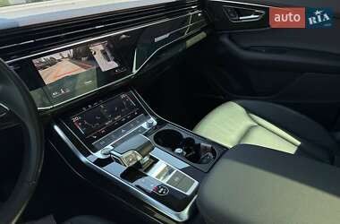 Внедорожник / Кроссовер Audi Q7 2022 в 
