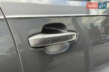 Внедорожник / Кроссовер Audi Q7 2022 в 