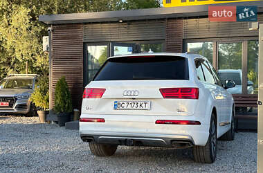 Внедорожник / Кроссовер Audi Q7 2015 в 
