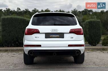 Внедорожник / Кроссовер Audi Q7 2015 в 