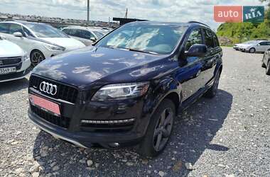 Внедорожник / Кроссовер Audi Q7 2015 в 