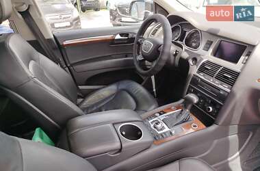 Внедорожник / Кроссовер Audi Q7 2015 в 