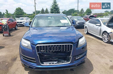 Позашляховик / Кросовер Audi Q7 2015 в 