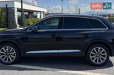 Внедорожник / Кроссовер Audi Q7 2018 в 