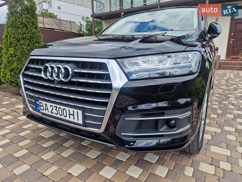 Внедорожник / Кроссовер Audi Q7 2017 в Кропивницком