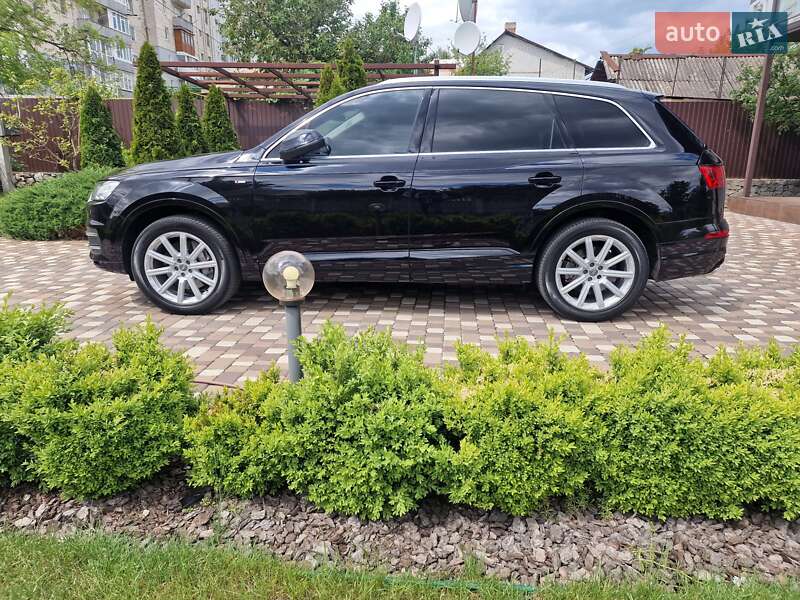 Внедорожник / Кроссовер Audi Q7 2017 в Кропивницком