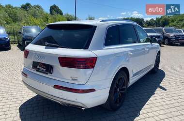 Внедорожник / Кроссовер Audi Q7 2016 в 