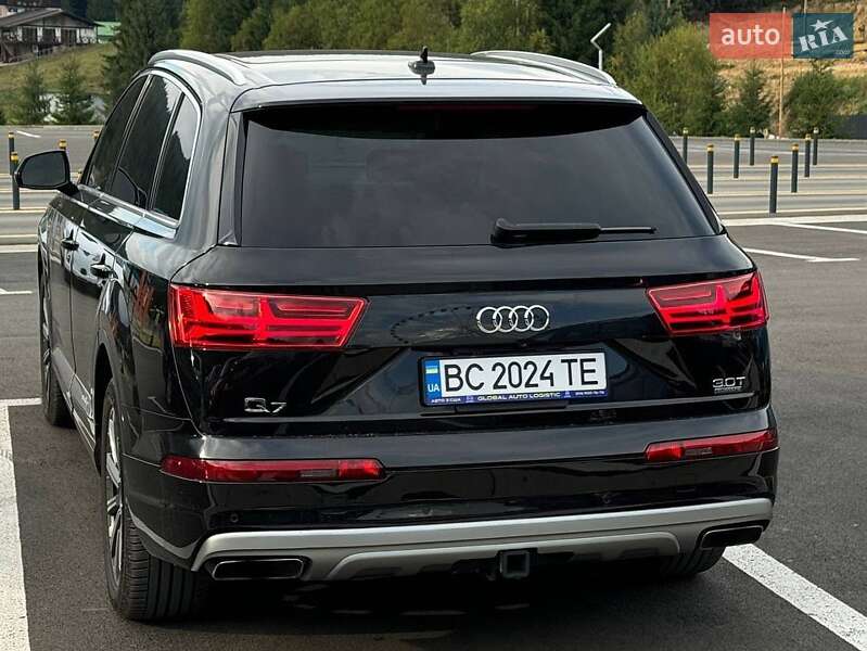 Внедорожник / Кроссовер Audi Q7 2015 в Киеве