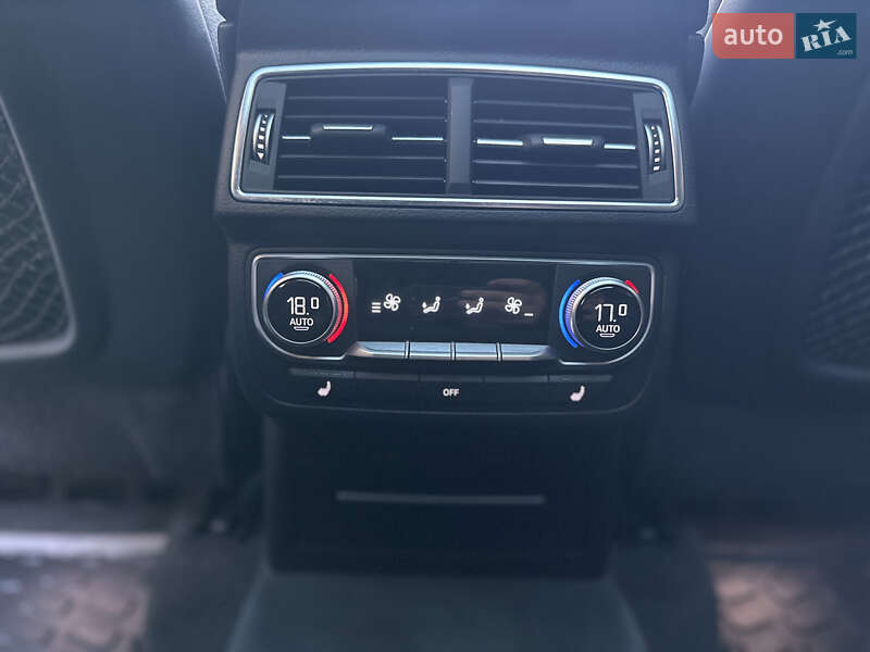Позашляховик / Кросовер Audi Q7 2016 в Рівному